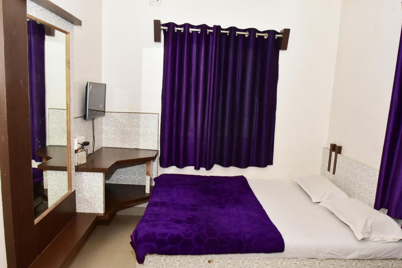 שירדי Hotel Temple Sai מראה חיצוני תמונה
