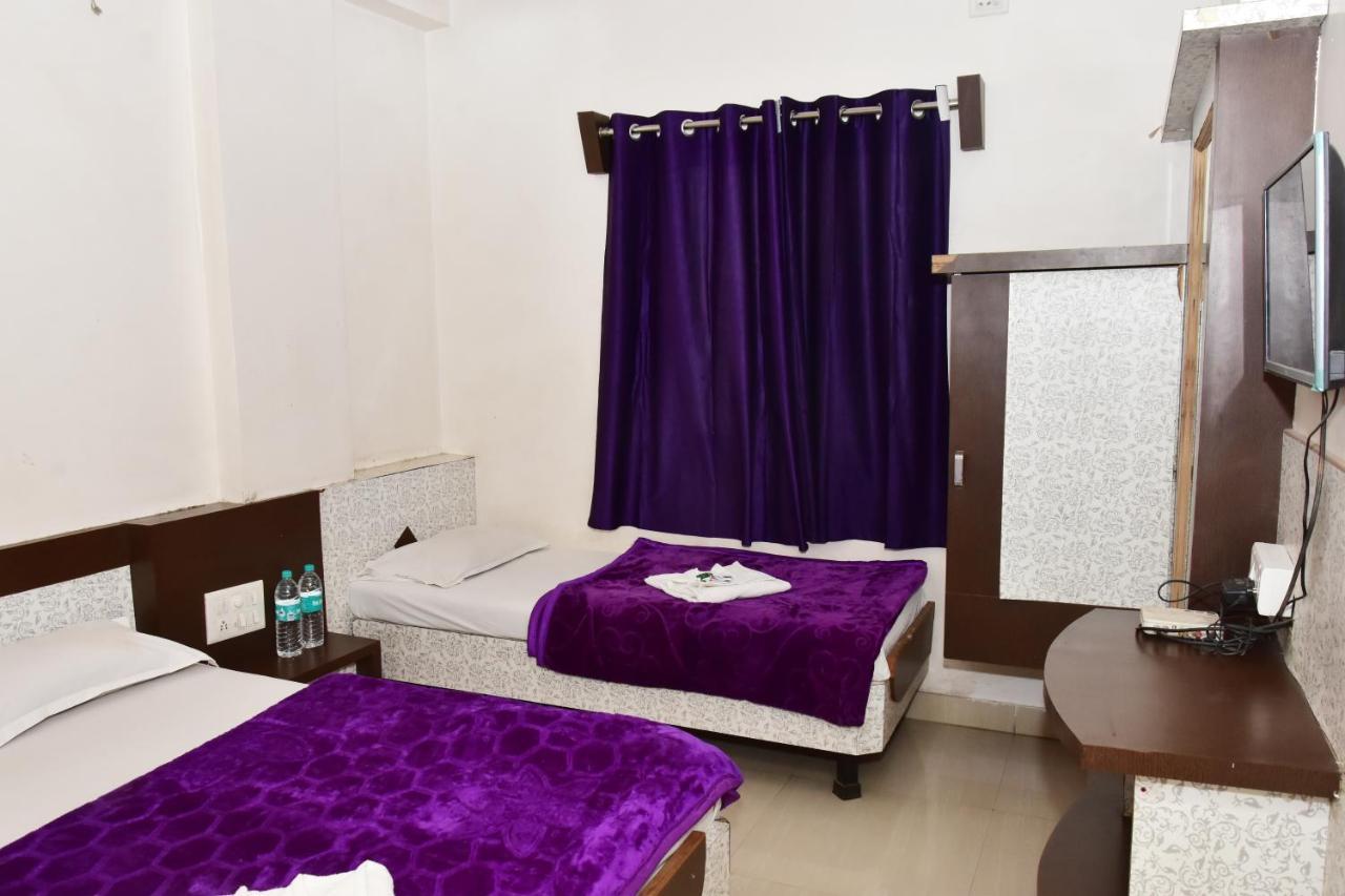 שירדי Hotel Temple Sai מראה חיצוני תמונה