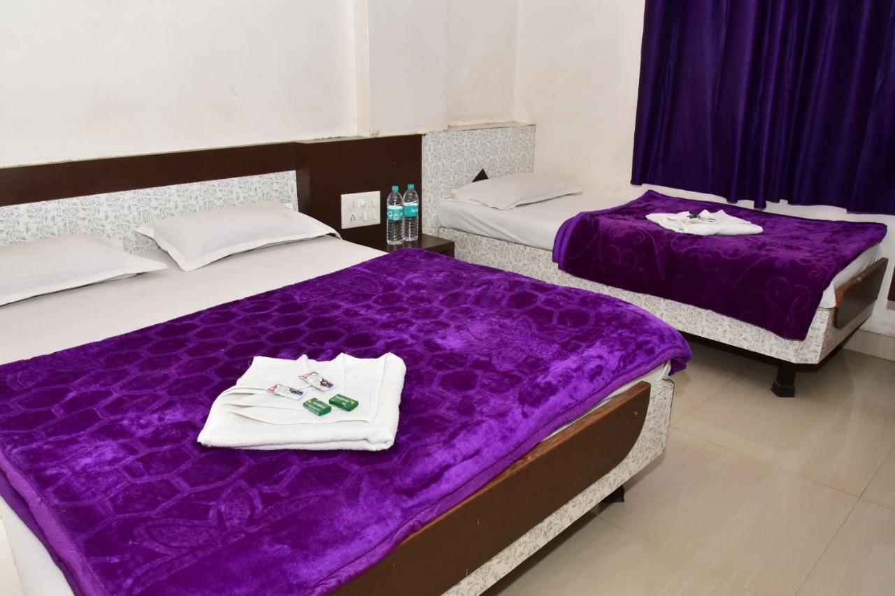 שירדי Hotel Temple Sai מראה חיצוני תמונה