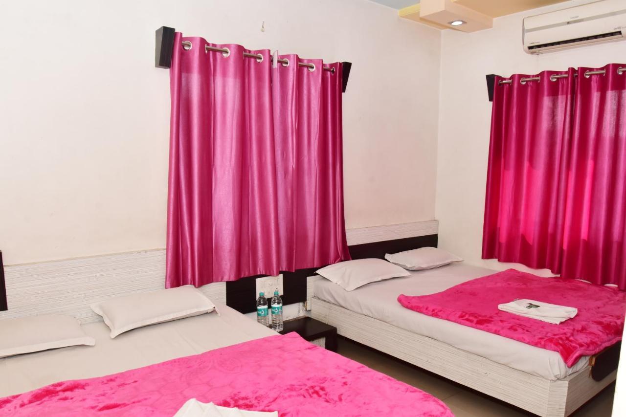 שירדי Hotel Temple Sai מראה חיצוני תמונה