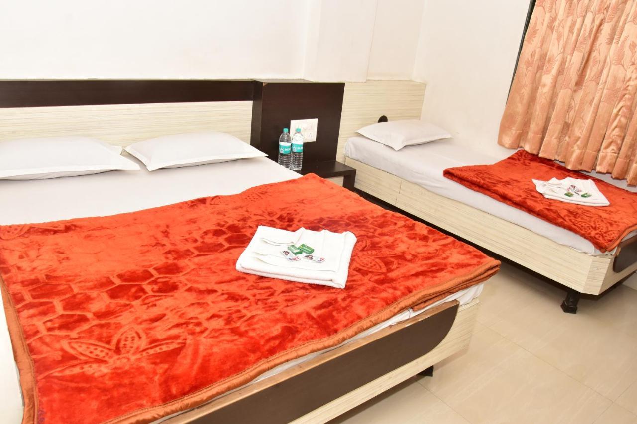 שירדי Hotel Temple Sai מראה חיצוני תמונה