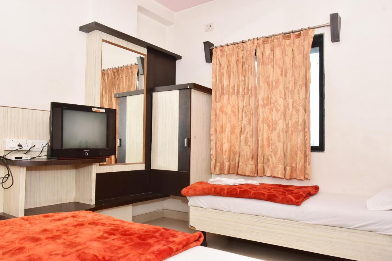 שירדי Hotel Temple Sai מראה חיצוני תמונה